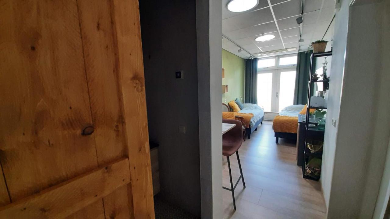 Gastenverblijf Nummer 1 Sommelsdijk Bagian luar foto